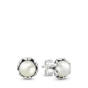 PANDORA “Grand Pearl” Stud Earrings